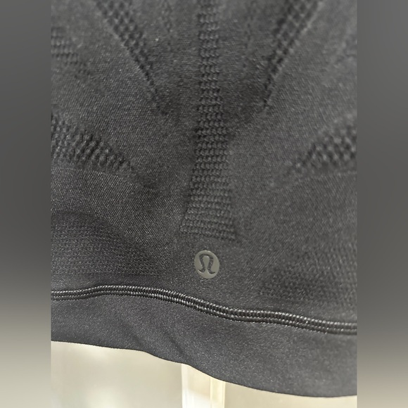 Lululemon Reveal Crop Top *En Avante-Black - Picture 6 of 6